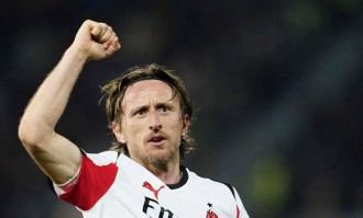 意甲最新积分榜更新：AC米兰客场2-1胜出，争冠形势明朗