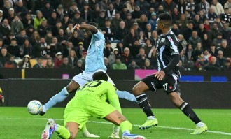 （体育）足球——意甲：尤文图斯胜乌迪内斯