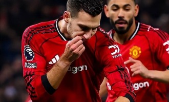 4战4胜！临时工教练带曼联仅1个月就脱胎换骨，原因曝光，3豪强来抢人